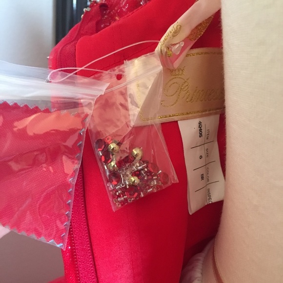 FREE SHIPPING Red Bejeweled Ballgown - Picture 6 of 8